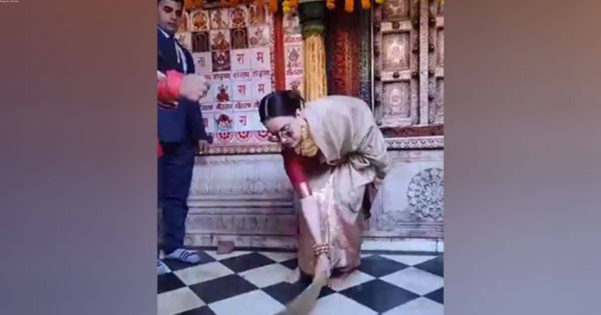 'Pran Pratishtha': Kangana Ranaut sweeps floor at Ayodhya's Hanuman Garhi Temple